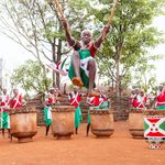 Les tambours sacrés du Burundi continuent de résonner tandis qu’une nouvelle génération apprend à en jouer